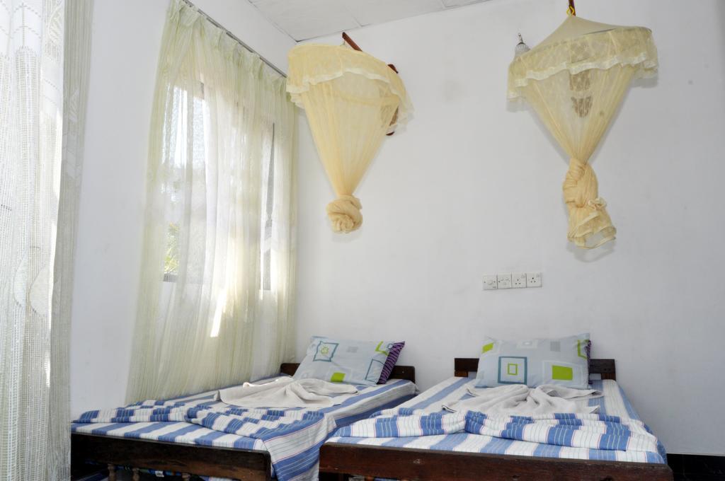 נגומבו Marshal Beach Guesthouse חדר תמונה