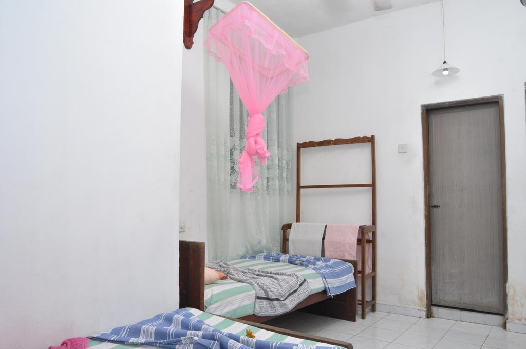 נגומבו Marshal Beach Guesthouse חדר תמונה