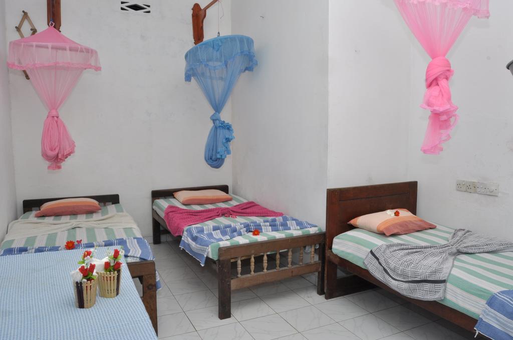 נגומבו Marshal Beach Guesthouse חדר תמונה