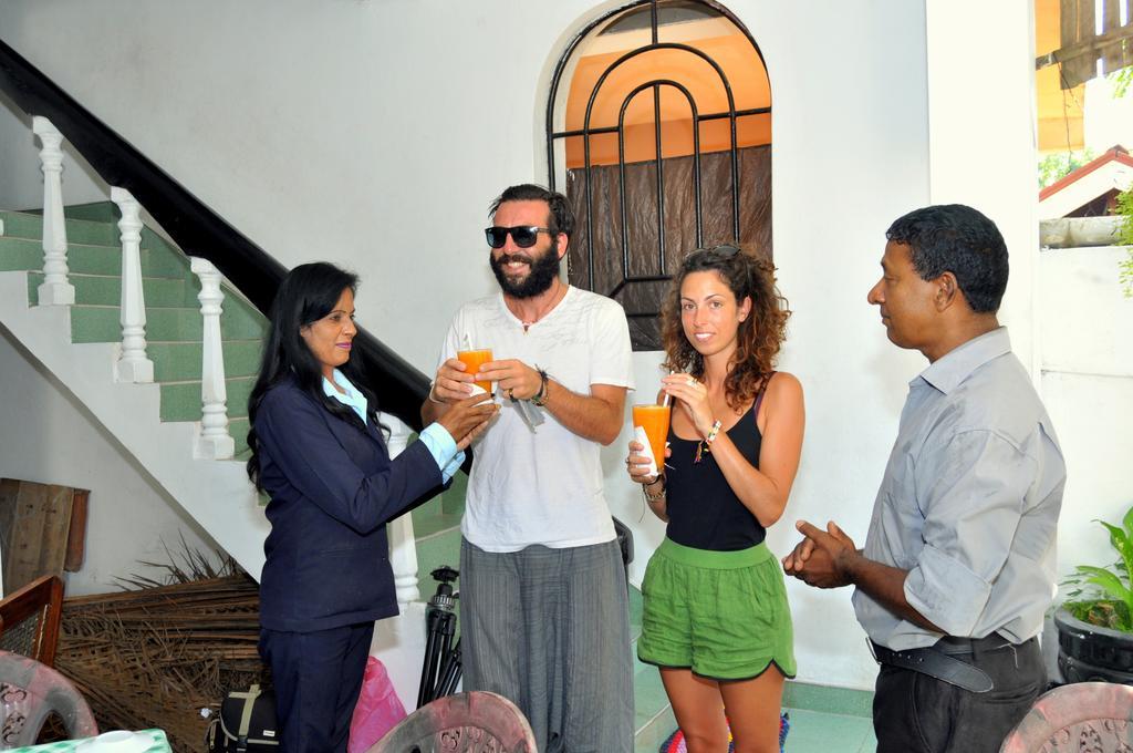 נגומבו Marshal Beach Guesthouse מראה חיצוני תמונה